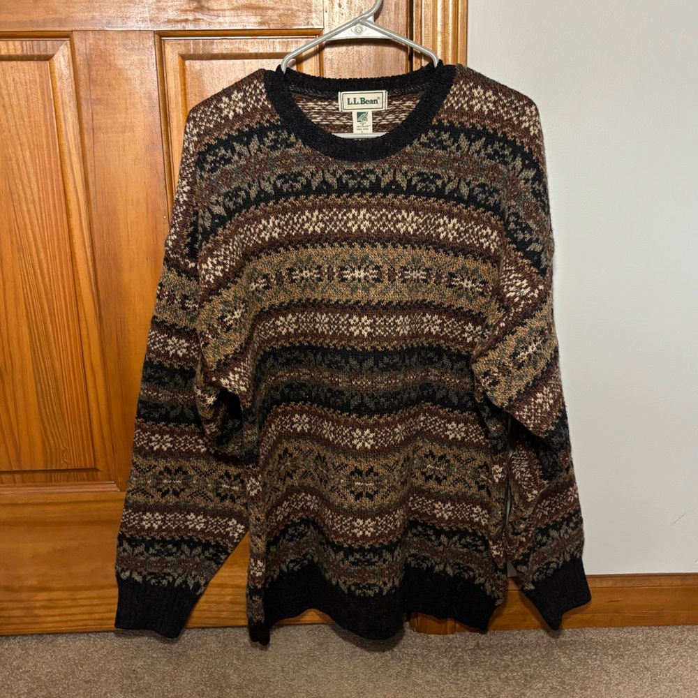 L.L. Bean Men's Large Multicolor Crewneck Sweater